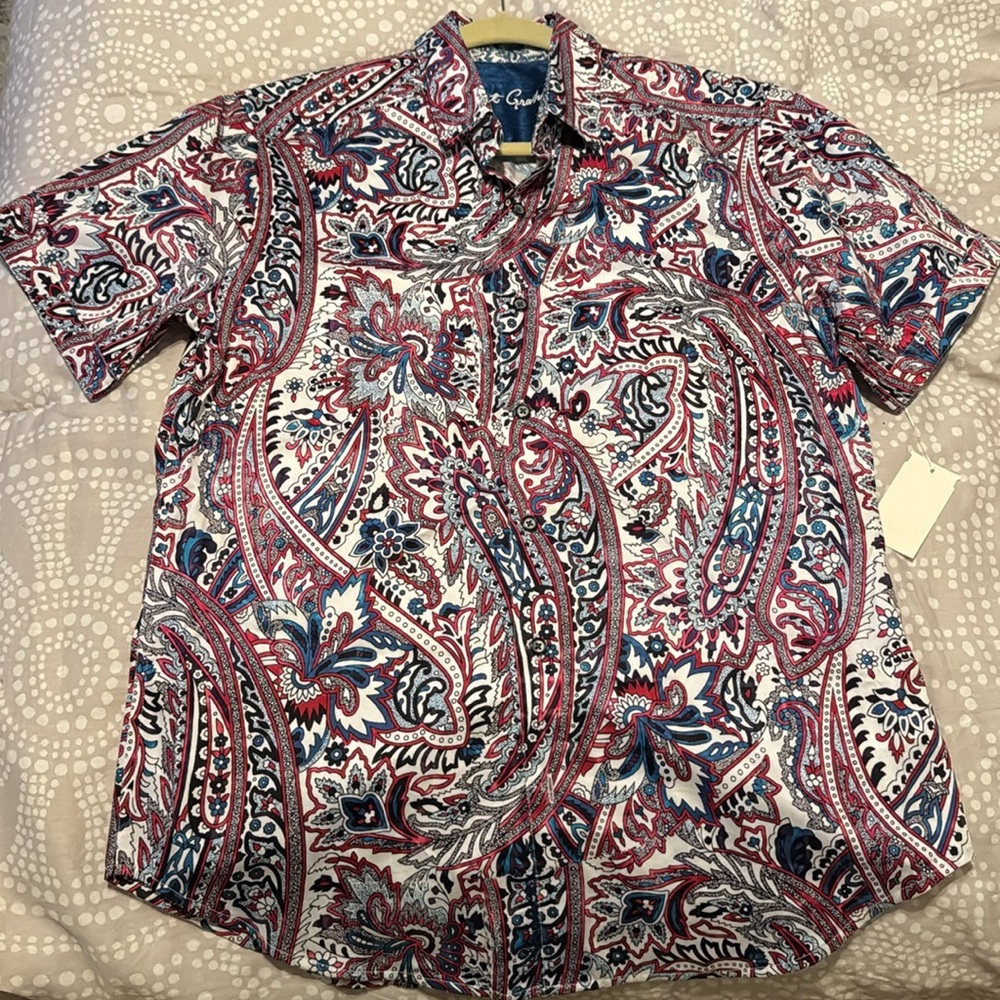 Robert Graham Short sleeve- Never worn, still has tags